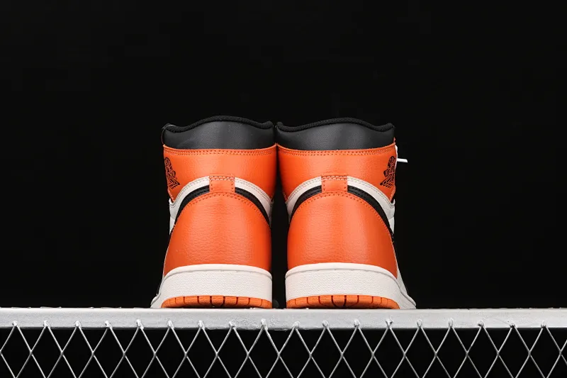 All categories Air Jordan Jordan series basketball shoes Air Jordan 1 High Air Jordan 1 Retro High OG AJ1 Joe 1 black orange white smashed backboard 555088-005